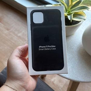 Apple iPhone 11 Pro Max Smart Battery Case